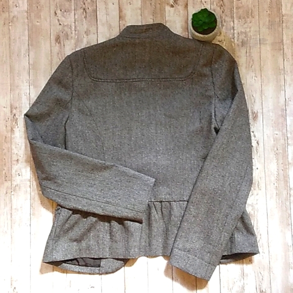 Apt. 9 women's gray blazer size 4 (J4) - Picture 4 of 4